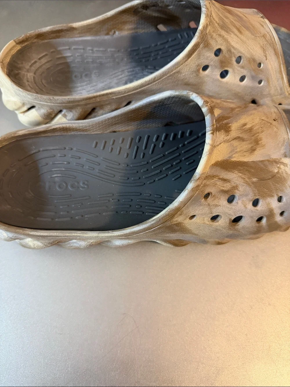 CROCS Marbled Beige and Gray Slip-On Clogs